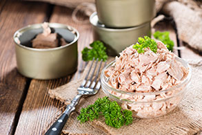 tuna, light, in water